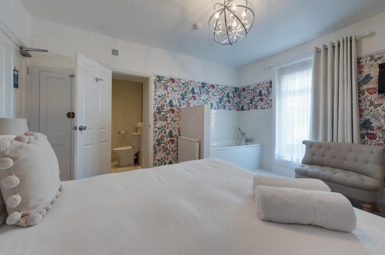 Stattons Boutique Hotel & Restaurant 포츠머스 외부 사진